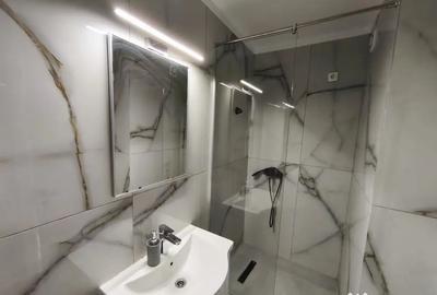 Apartament cu 3 camere decomandat în Faleză