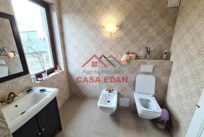 Casă individuală cu 7 camere cu Teren 304 Mp în Central - 10