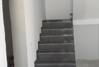 Casă cu 3 camere cu Teren 300 Mp în Central - 10