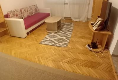 Apartament cu 2 camere semidecomandat în Medicină