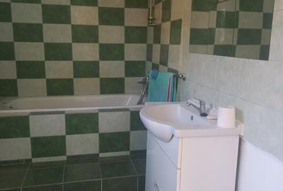 Casă cu 3 camere în Central
