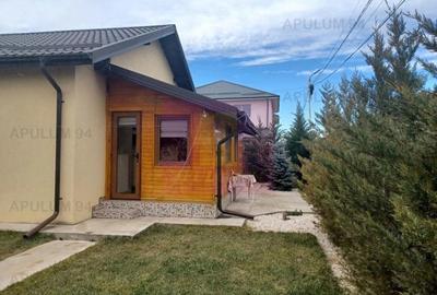Casă cu 2 camere cu Teren 420 Mp în Săbăreni