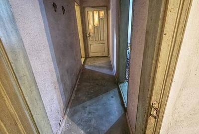 Casă cu 4 camere cu Teren 1252 Mp în Teișani - 8