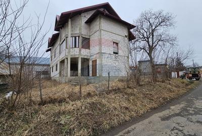 Casă individuală cu 12 camere cu Teren 2869 Mp în Siminicea - 36