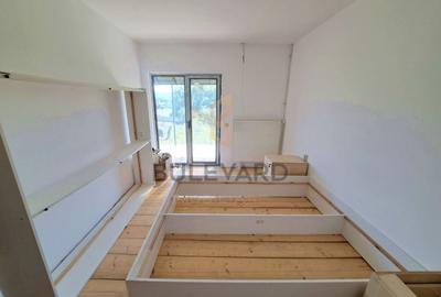 Casă individuală cu 5 camere cu Canalizare în Topa Mică - 9