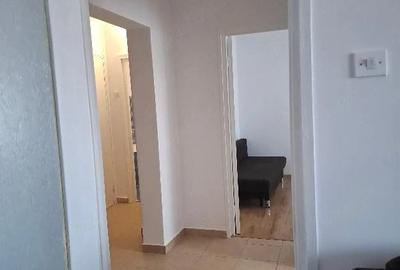 Apartament cu 2 camere decomandat în Sud
