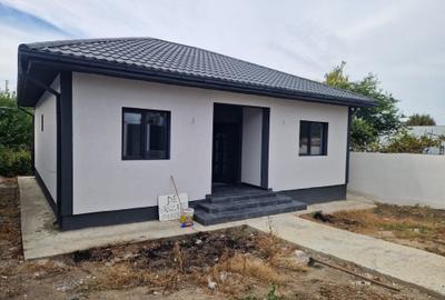 Casă cu 4 camere cu Teren 268 Mp în Est