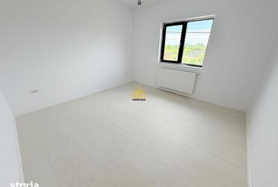 Casă cu 4 camere cu Teren 250 Mp în Clinceni - 2