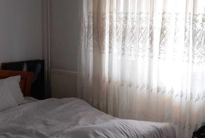 Apartament cu 3 camere decomandat în Exterior Vest - 1