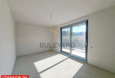 Penthouse cu 4 camere semidecomandat în Europa - 3