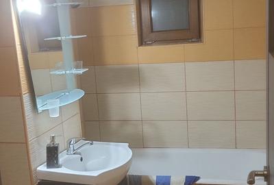 Apartament cu 3 camere decomandat în Central - 3