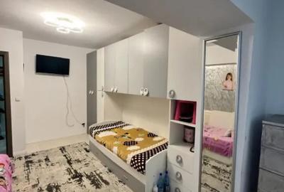 Apartament cu 3 camere decomandat în Central - 1