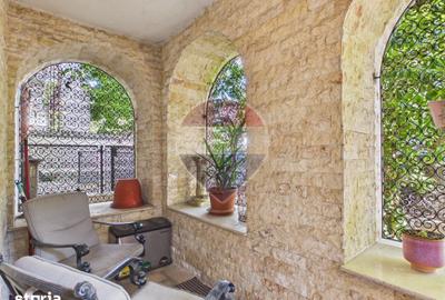 Apartament cu 5 camere în Primăverii