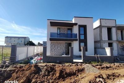 Casă cu 4 camere cu Teren 328 Mp în Cârcea - 2