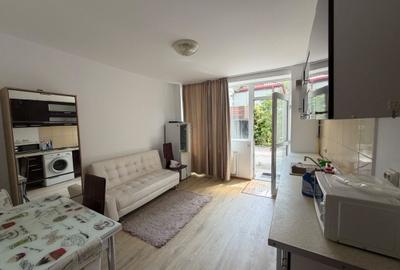Casă cu 4 camere cu Teren 200 Mp în Central - 1