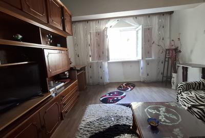 Apartament cu 2 camere decomandat în Inel II