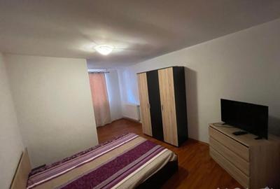 Casă cu 4 camere în Central - 2