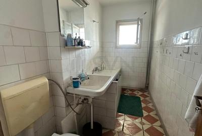 Apartament cu 3 camere semidecomandat în 1 Mai - 8