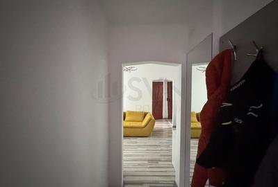 Apartament cu 3 camere decomandat, mobilat în 1 Mai - 10