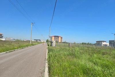 Teren de 1000 mp, în Central