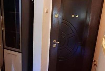 Garsonieră decomandată, mobilată în Tei - 8