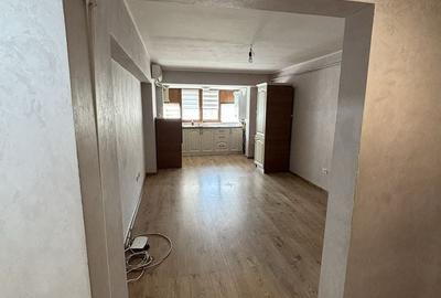 Apartament cu 2 camere decomandat în Central - 4