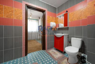 Casă cu 5 camere cu Teren 477 Mp în Est - 6