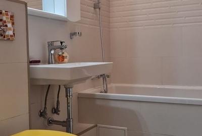 Apartament cu 2 camere decomandat în Băneasa