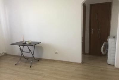 Apartament cu 2 camere semidecomandat în Trivale - 1