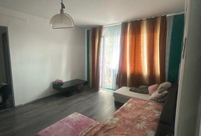 Apartament cu 2 camere semidecomandat în Poștei - Bucov