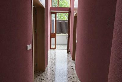 Casă individuală cu 12 camere cu Teren 550 Mp în Central - 4