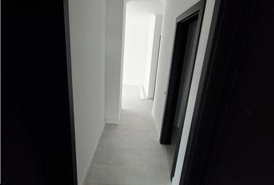 Apartament cu 4 camere semidecomandat în Florești - 11