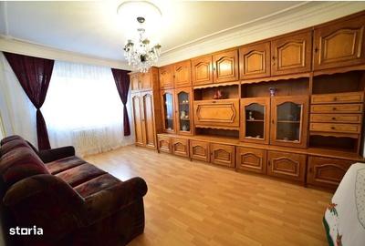 Apartament cu 3 camere decomandat în Vasile Aaron