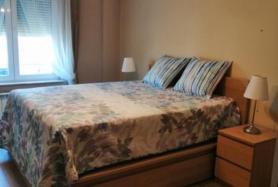 Apartament cu 3 camere decomandat, mobilat în P-ța Romană
