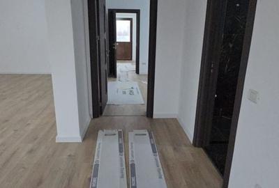 Casă cu 4 camere cu Teren 600 Mp în Bradu - 5
