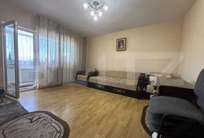 Apartament cu 4 camere decomandat în Micro 4