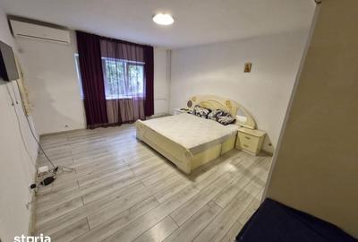 Apartament cu 3 camere decomandat în Vitan
