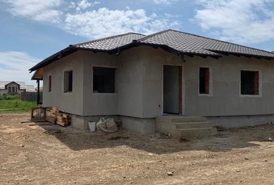 Casă cu 7 camere cu Teren 420 Mp în Central