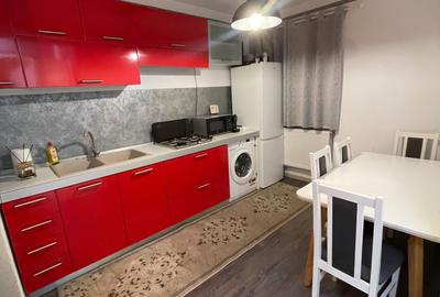 Apartament cu 2 camere decomandat în Ostra - 1