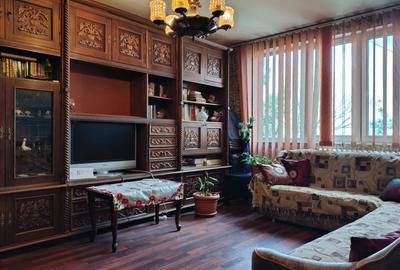 Apartament cu 3 camere decomandat, mobilat în Giurgiului