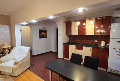 Apartament cu 4 camere decomandat în Central - 11