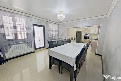 Casă cu 3 camere cu Teren 392 Mp în Central - 2
