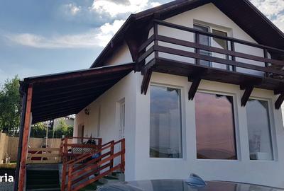 Casă cu 3 camere în Câmpenești - 13