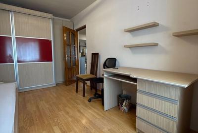 Apartament cu 3 camere în Decebal - 15