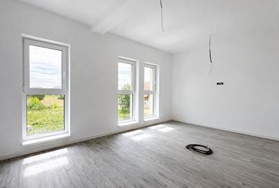 Duplex cu 6 camere cu Canalizare în Ghiroda - 11