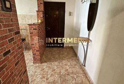 Apartament cu 2 camere în Cetate