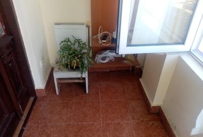 Casă individuală cu 4 camere cu Canalizare în Central - 5