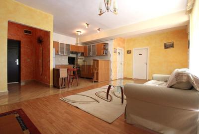 Apartament cu 2 camere semidecomandat, mobilat în Semicentral