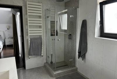 Casă cu 6 camere cu Teren 1000 Mp în Central