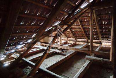 Casă individuală cu 9 camere cu Canalizare în Nord-Est - 12